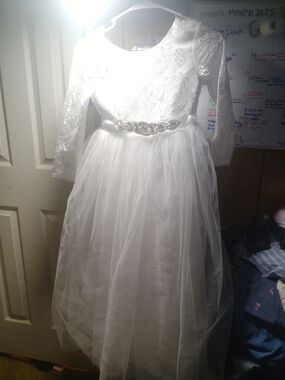 White 3/4 Sleeve Lace Tulle Formal Dress with Embellished Waist Size 10/11Y